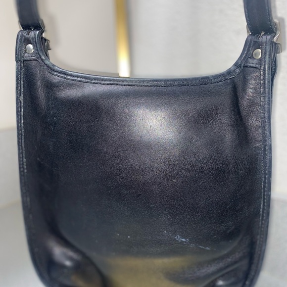 CC1-Coach Vintage Small Hippie Flap Leather Shoulder/Crossbody Bag GUC - Picture 11 of 15